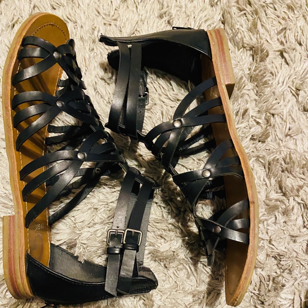 Guess Sandals